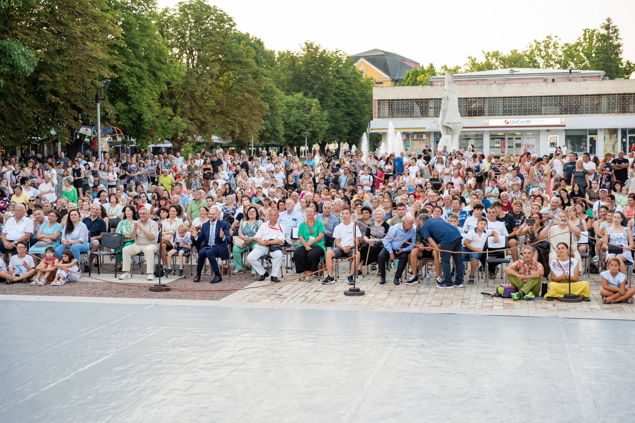 Фолклорът на 11 национални култури от четири континента оживя на Петия интернационален фолклорен фестивал 